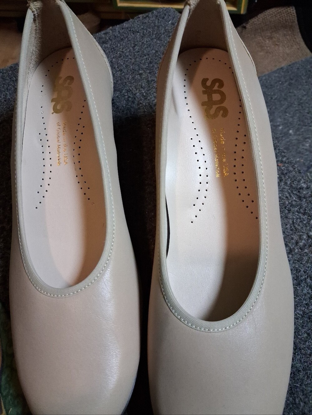SAS Women's Slip-On Comfy Pumps in Light Beige
